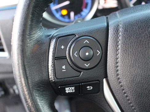 Used 2015 Toyota Corolla S image 17