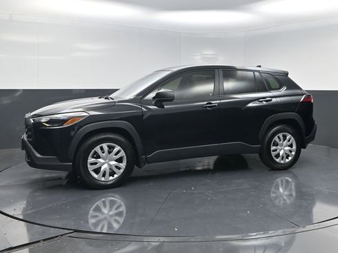 Used 2026 Toyota Corolla Cross L image 3