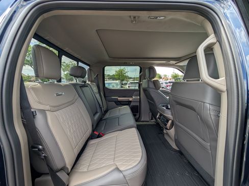 New 2025 Ford F250 Platinum w/ Platinum Plus Package image 10