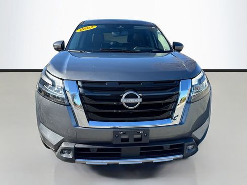 Used 2022 Nissan Pathfinder Platinum w/ Cargo Package image 2