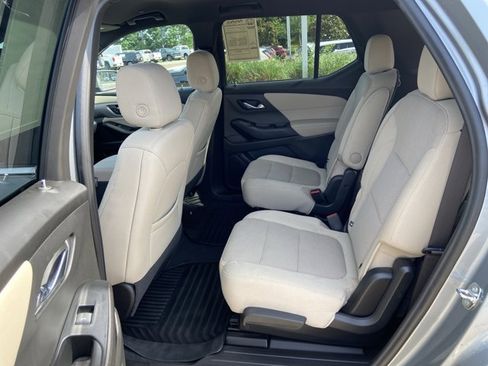 Used 2023 Chevrolet Traverse LT w/ LPO, Cargo Package AWD/4WD image 49