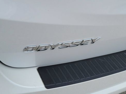 Used 2025 Honda Odyssey EX-L image 6
