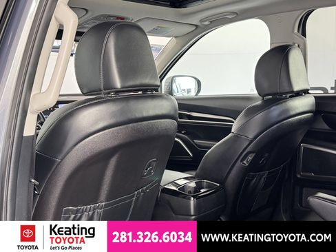 Used 2025 Kia Telluride S AWD/4WD image 16