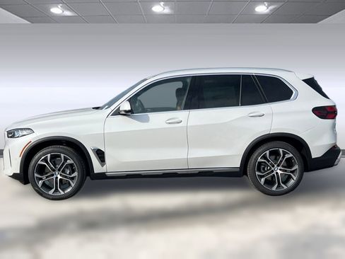 Used 2026 BMW X5 xDrive40i AWD/4WD image 2