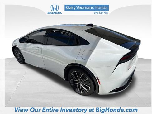 Used 2026 Toyota Prius XLE FWD image 9