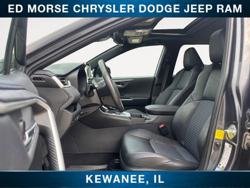 Used 2022 Toyota RAV4 XSE w/ XSE Grade Weather Package AWD/4WD image 9