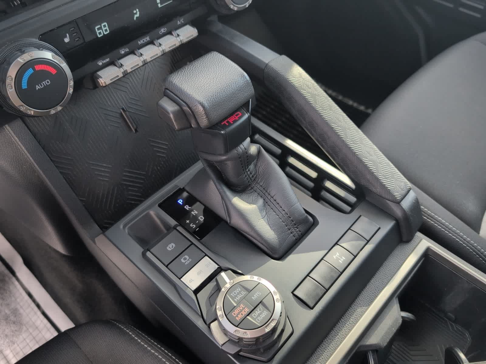 Used 2024 Toyota Tacoma TRD Off-Road AWD/4WD image 17