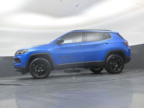 New 2026 Jeep Compass Latitude AWD/4WD image 43