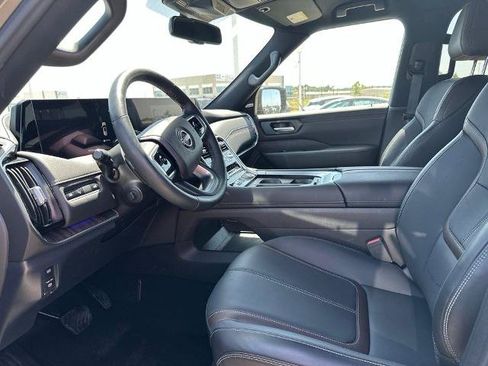 Certified 2026 Nissan Armada SL AWD/4WD image 3