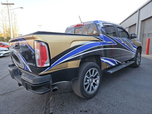 Used 2019 GMC Canyon Denali image 4