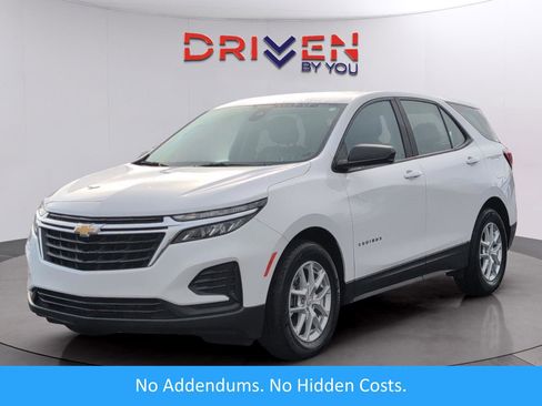 Used 2024 Chevrolet Equinox LS FWD image 1