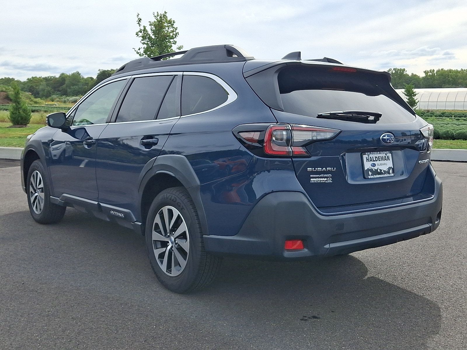 Certified 2024 Subaru Outback Premium AWD/4WD image 5