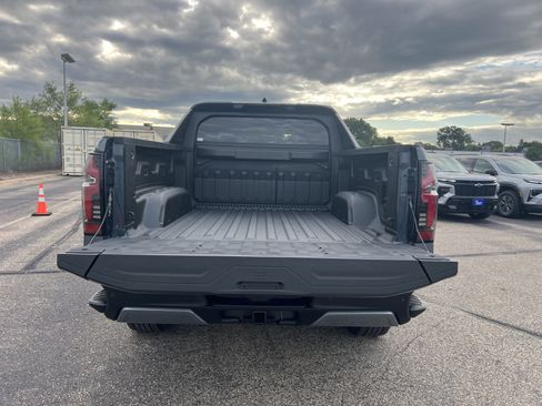 New 2026 Chevrolet Silverado EV Trail Boss image 10