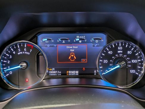 Used 2019 Ford Expedition XLT w/ Equipment Group 202A image 15