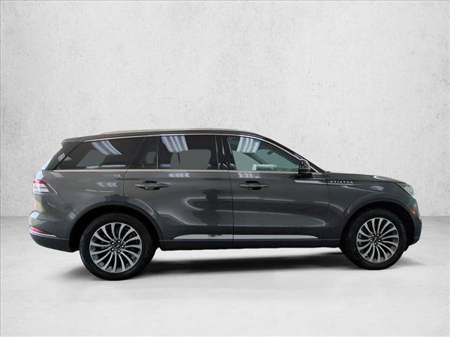 Used 2020 Lincoln Aviator Reserve AWD/4WD image 4
