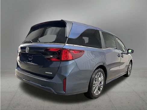 New 2027 Honda Odyssey Touring image 5