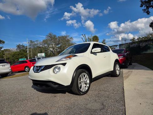 Used 2015 Nissan Juke SV w/ Technology Package image 11