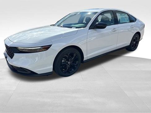 New 2025 Honda Accord SE image 11