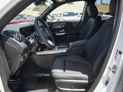 New 2026 Mercedes-Benz GLB 250 4MATIC image 17