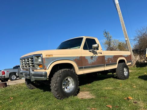 Used 1986 Ford F150 4x4 Regular Cab image 23