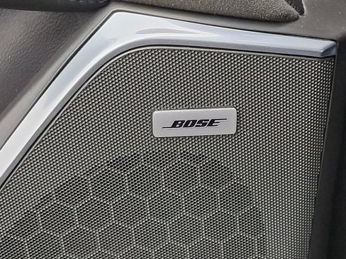 Used 2019 Cadillac Escalade Platinum image 21