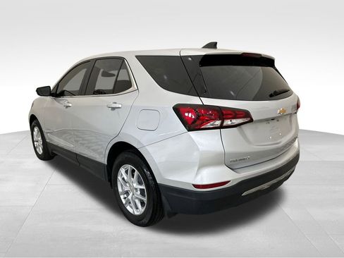 Used 2022 Chevrolet Equinox LT w/ LPO, Floor Liner Package image 3