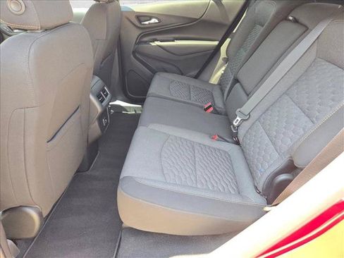 Used 2020 Chevrolet Equinox LT FWD image 19