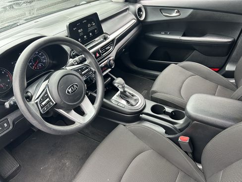 Used 2019 Kia Forte LXS FWD image 16