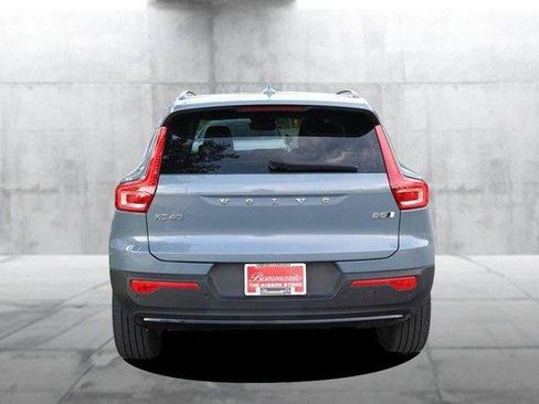 Used 2023 Volvo XC40 B5 Ultimate w/ Protection Package Premier AWD/4WD image 6