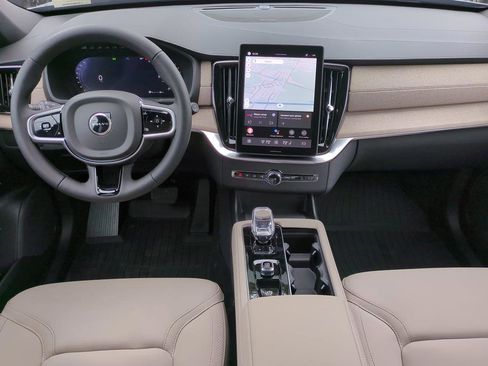 New 2026 Volvo XC90 B6 Plus w/ Protection Package Premier image 13
