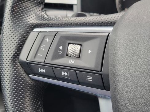 Used 2024 Mitsubishi Outlander SE image 13