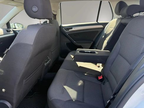 Used 2016 Volkswagen Golf S FWD image 33