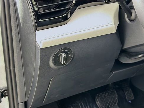 New 2026 Volkswagen Taos S FWD image 10