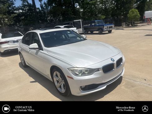 Used 2015 BMW 320i Sedan RWD image 1
