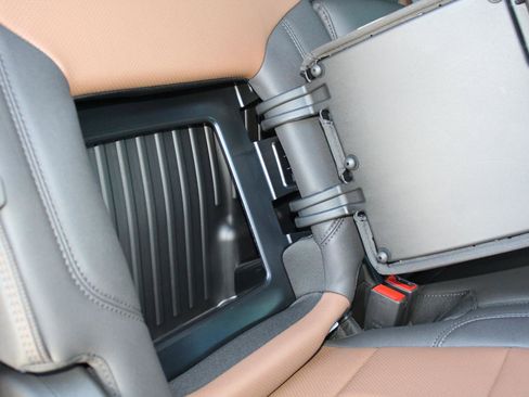 Used 2026 Chevrolet Silverado 3500 High Country w/ High Country Premium Package image 89