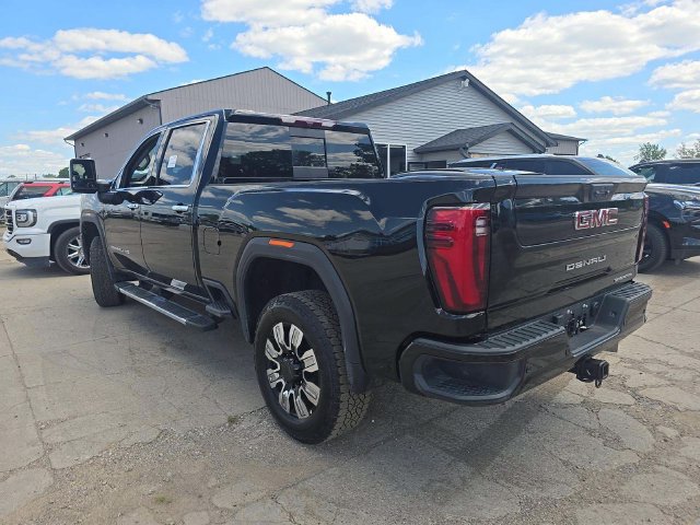 Used 2025 GMC Sierra 3500 Denali AWD/4WD image 7