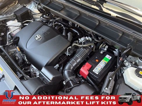 Used 2021 Toyota Highlander XSE AWD/4WD image 14