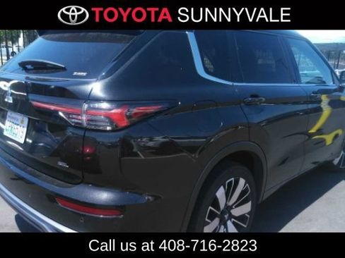 Used 2025 Mitsubishi Outlander SEL AWD/4WD image 2