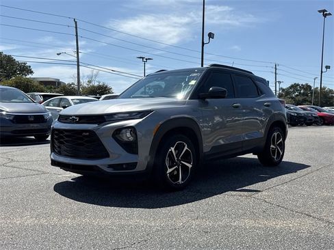 Used 2023 Chevrolet TrailBlazer RS w/ Convenience Package image 9