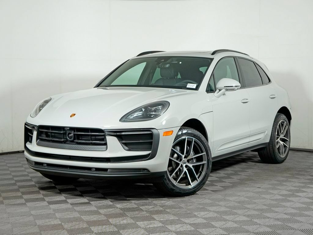 Used 2026 Porsche Macan AWD/4WD image 1