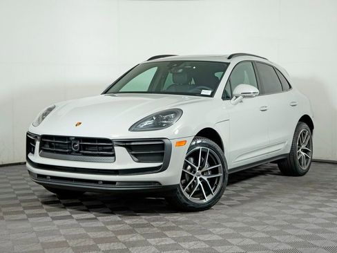New 2026 Porsche Macan image 1