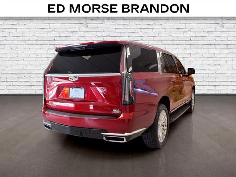 Used 2024 Cadillac Escalade ESV Premium Luxury RWD image 5