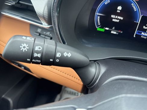 Used 2025 Toyota Highlander Platinum image 36