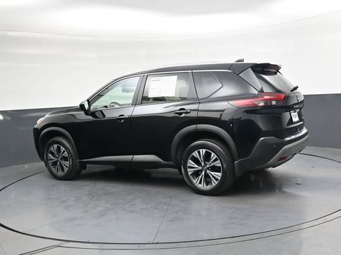 Used 2023 Nissan Rogue SV w/ SV Premium B Package FWD image 6