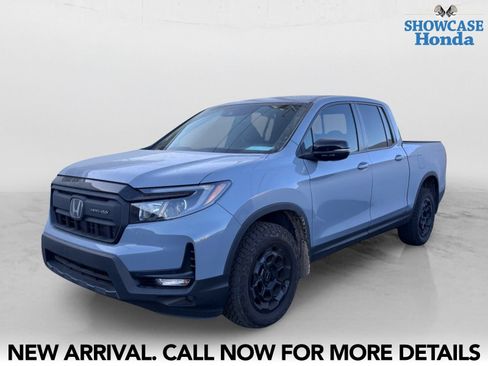 Used 2025 Honda Ridgeline TrailSport+ image 2