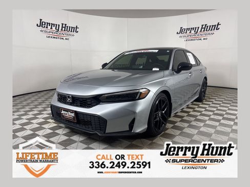 Used 2025 Honda Civic Sport image 1