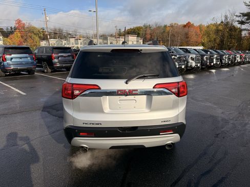 Used 2019 GMC Acadia SLT image 4