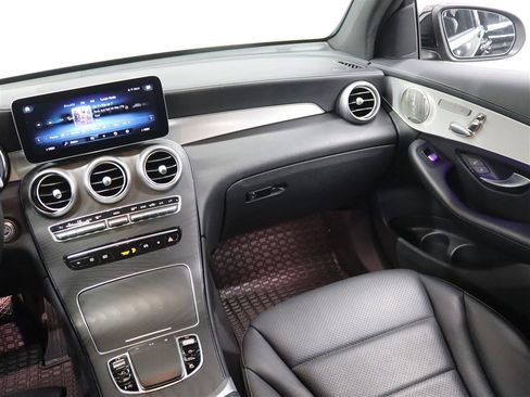 Used 2023 Mercedes-Benz GLC 300 4MATIC Coupe image 19
