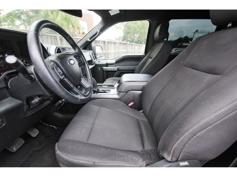 Used 2015 Ford F150 XLT w/ Equipment Group 302A Luxury AWD/4WD image 15