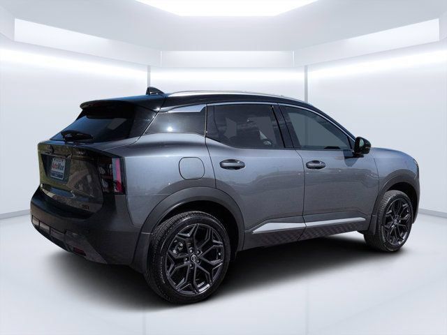 Used 2025 Nissan Kicks SR FWD image 3